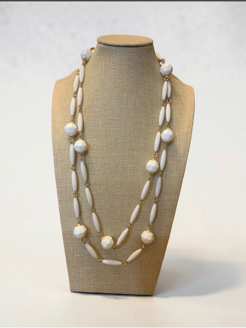 Vintage long white beaded lucite Necklace - Picture 2 of 5